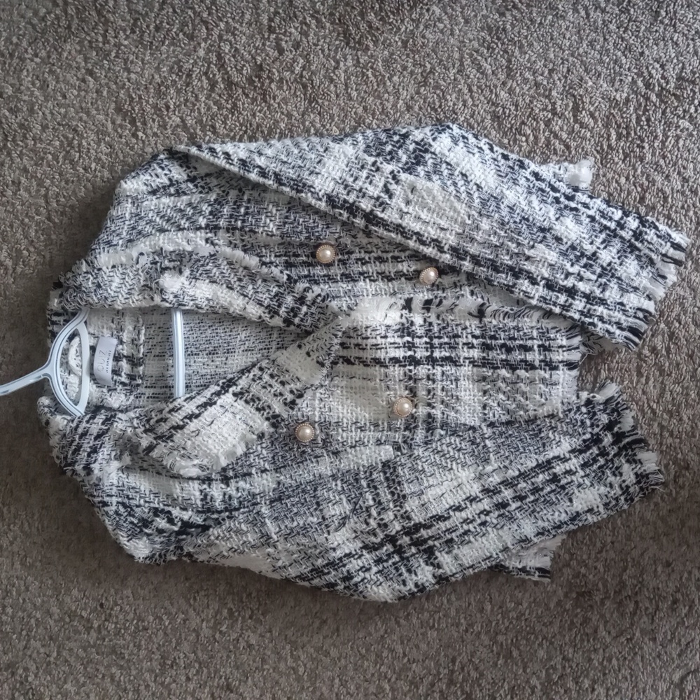 QUIZ NWOT Chic Tweed Plaid Jacket with Pearl Buttons